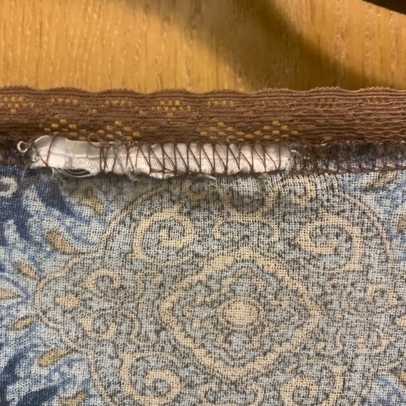 Vintage Blue Paisley V-neck Flared Arms Blouse - Picture 2 of 3